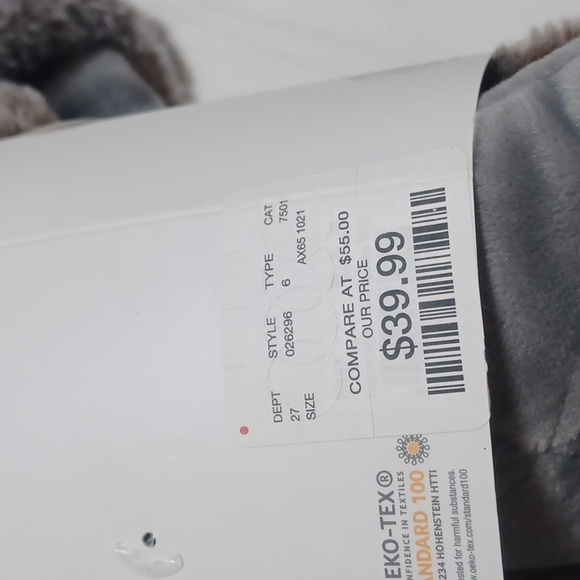 Koolaburra by UGG Gray Soft Quilted Tree Skirt - Picture 6 of 6